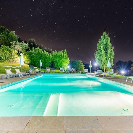 La Ferriera Exclusive Resort - Pool & Waterfall 로로시우펜나 외부 사진