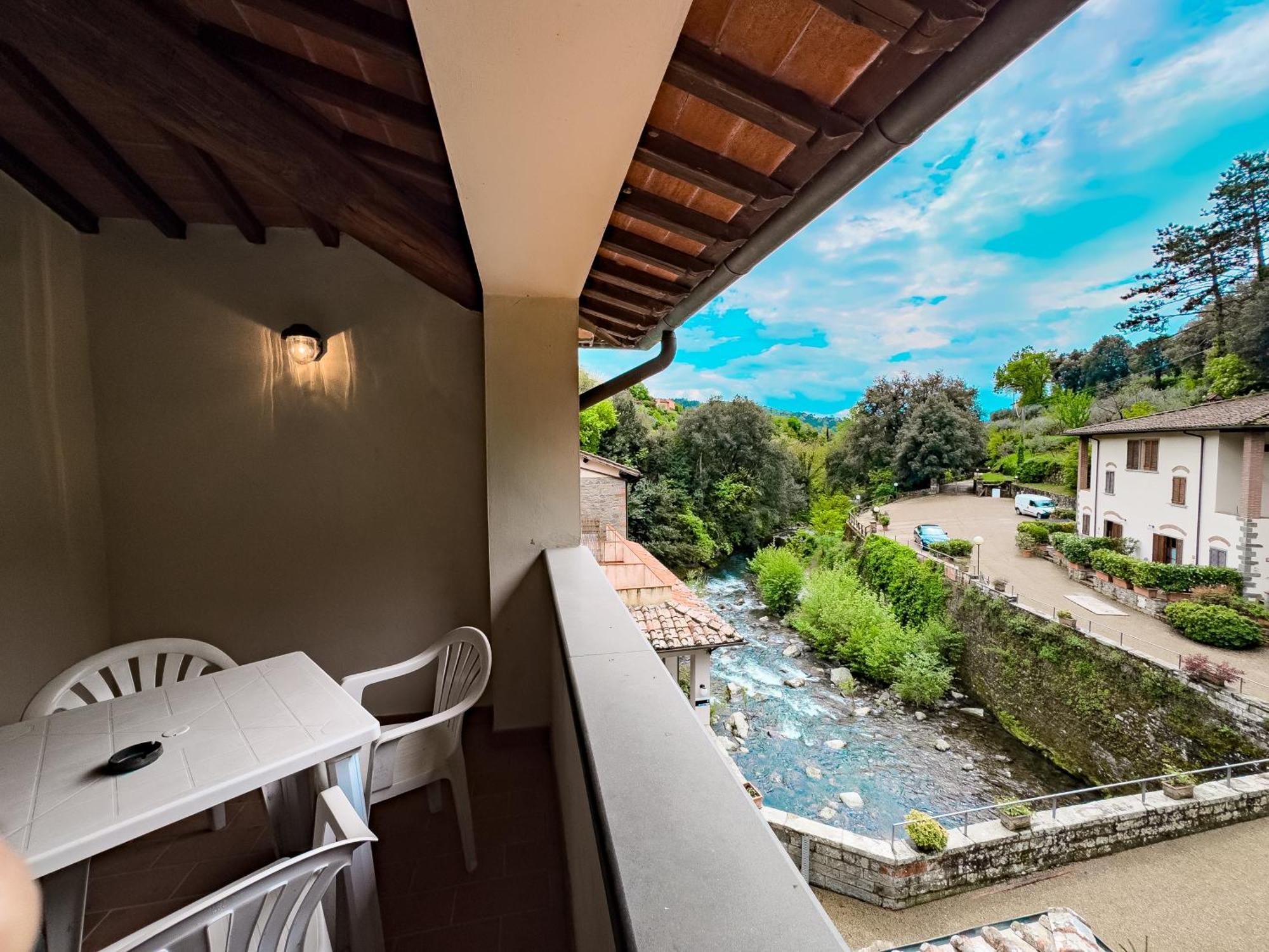La Ferriera Exclusive Resort - Pool & Waterfall 로로시우펜나 외부 사진