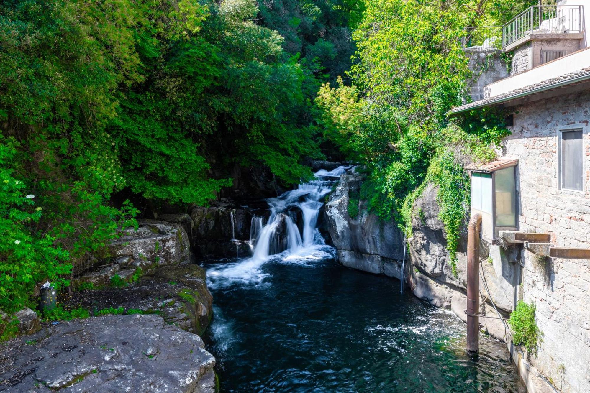 La Ferriera Exclusive Resort - Pool & Waterfall 로로시우펜나 외부 사진