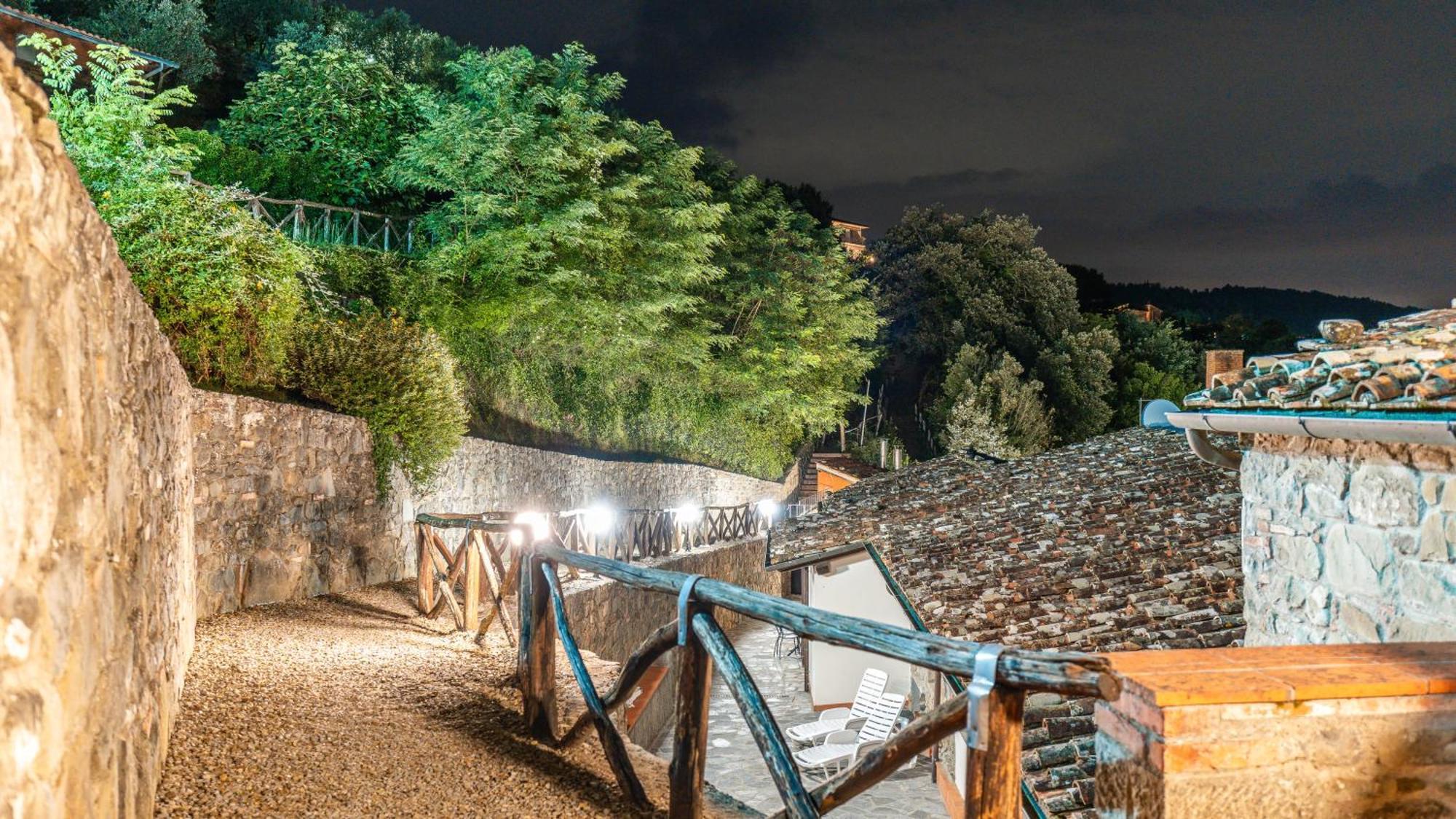 La Ferriera Exclusive Resort - Pool & Waterfall 로로시우펜나 외부 사진