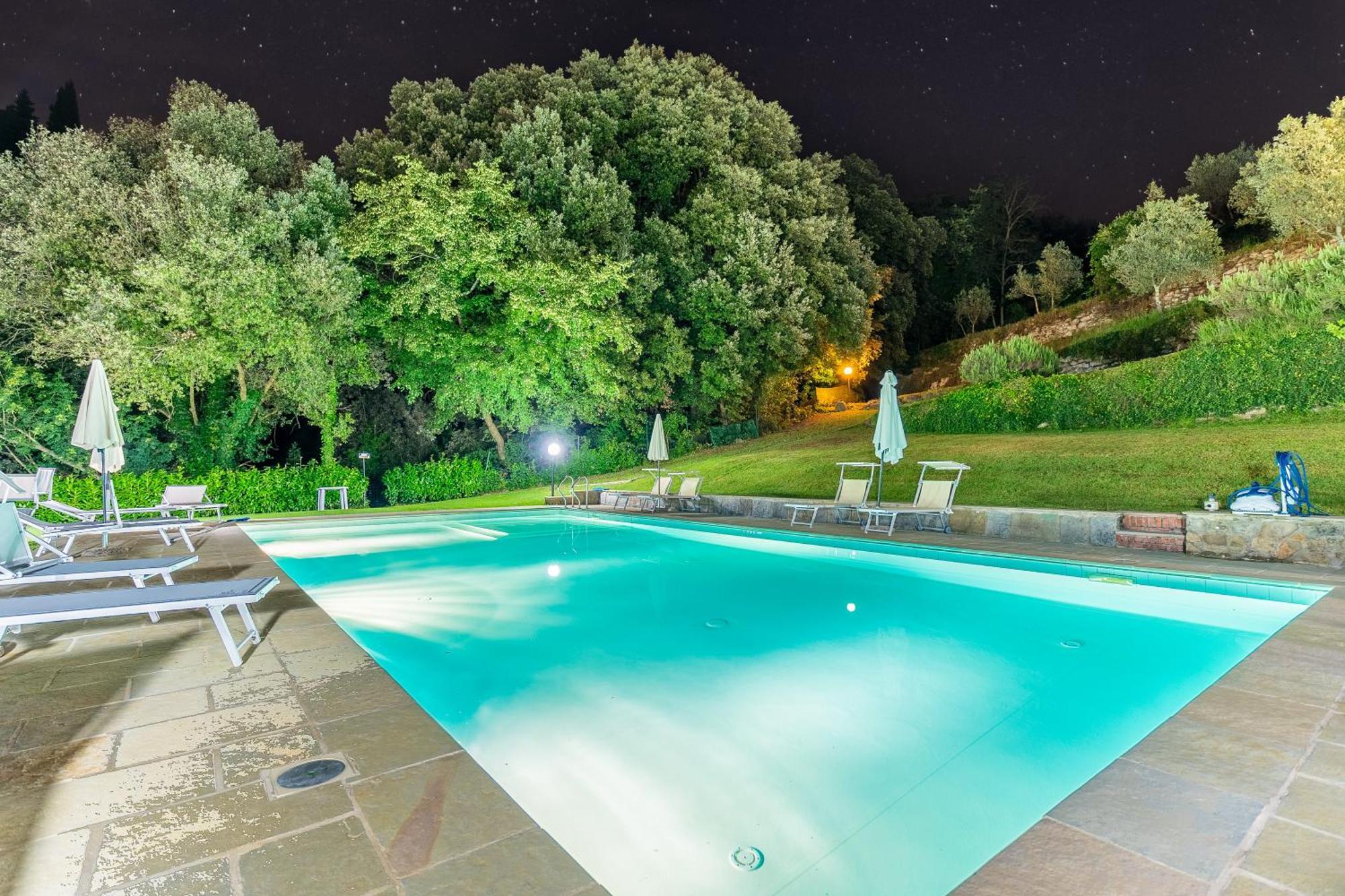 La Ferriera Exclusive Resort - Pool & Waterfall 로로시우펜나 외부 사진